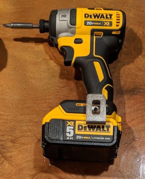 Perceuse-visseuse à choc sans fil DeWalt 20V MAX XR – Batterie 5.0 Ah longue durée